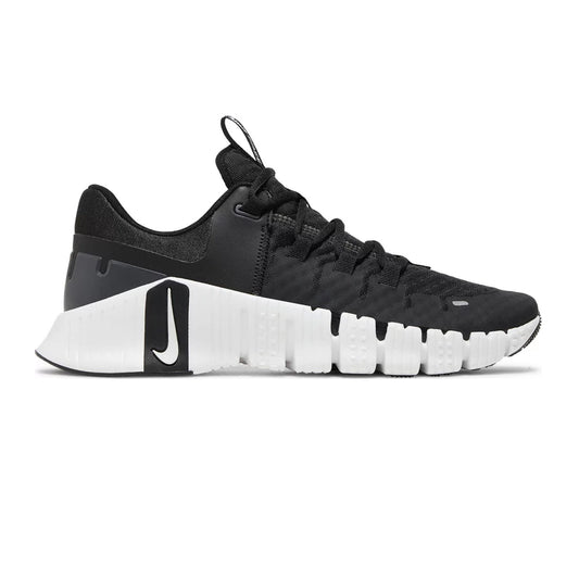 Free Metcon 5 'Black White' (2023)