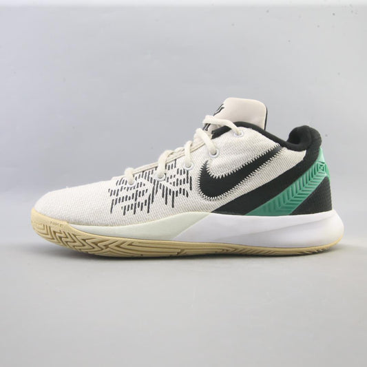 KYRIE FLYTRAP II