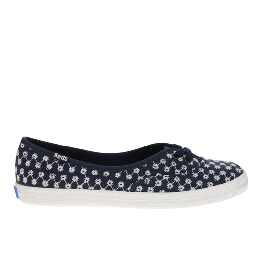 The Mini Daisy Eyelet Slip On Sneakers