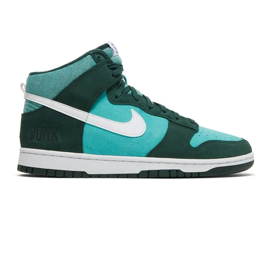 Dunk High Retro SE 'Athletic Club Pro Green' (2022)