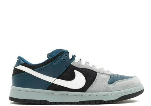 Dunk Low Pro SB Futura